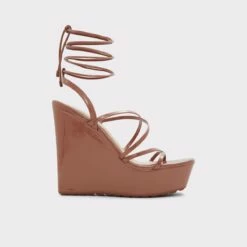 SaleChichiStrappy Wedge Sandal