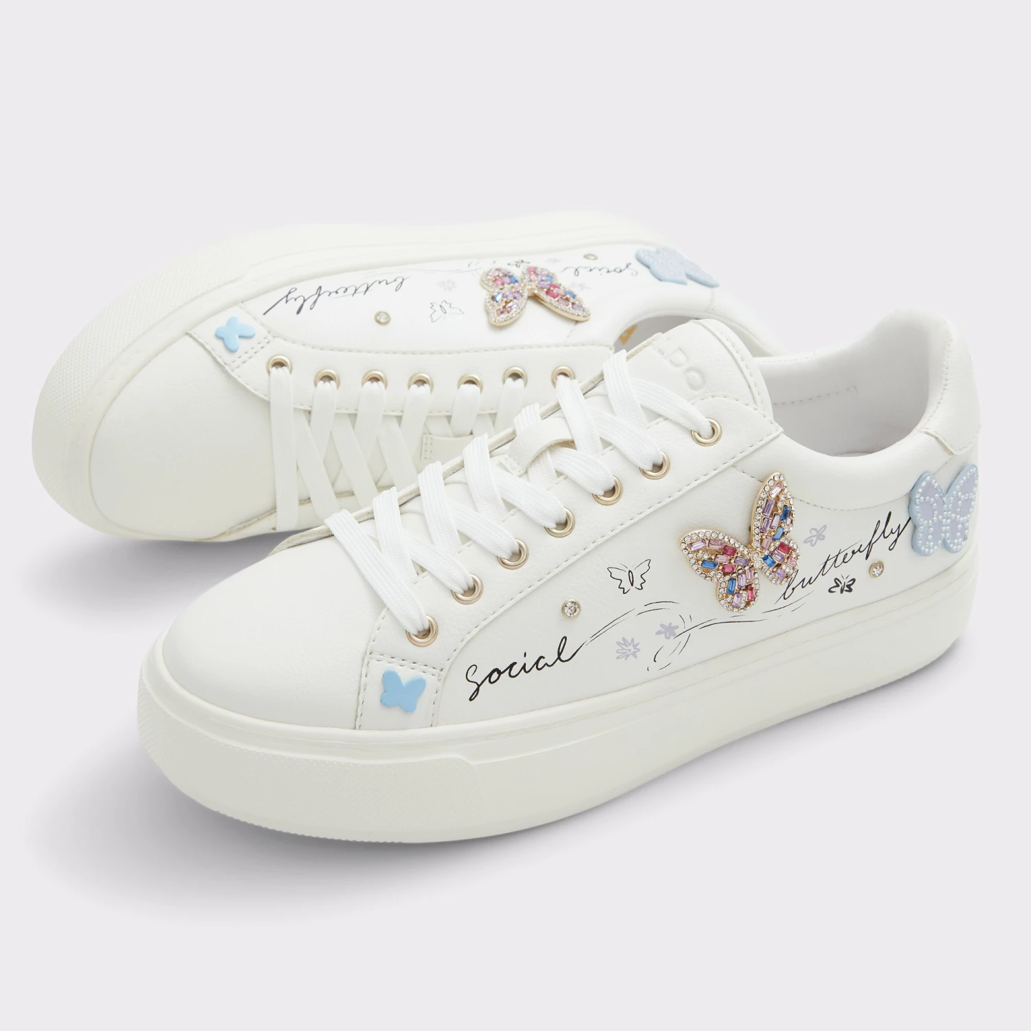 LightweightGwiriLow Top Sneaker - Cup Sole - Image 2