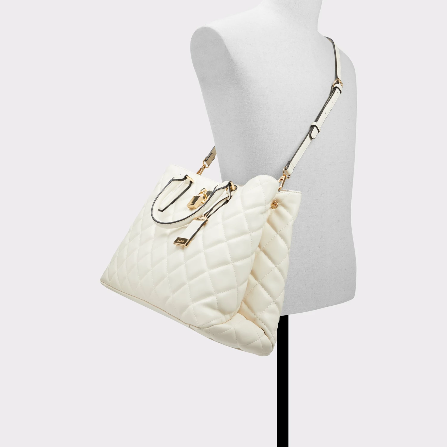 SaleSaraliiTote Bag - Image 4